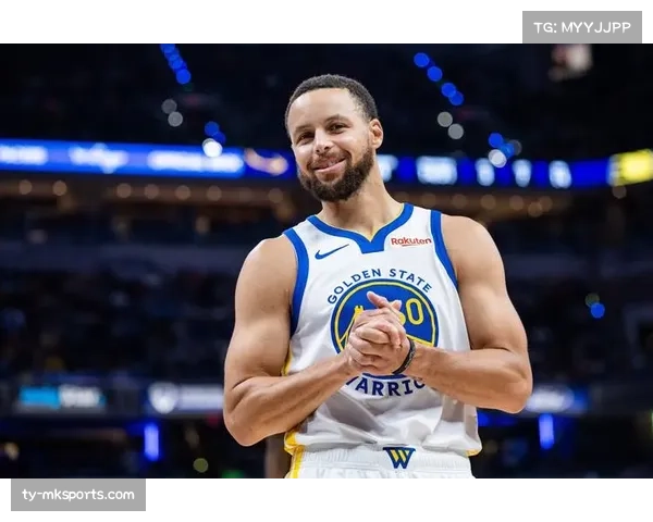 杨瀚森头部遭撞击返回更衣室，开拓者勇士战末节突发状况