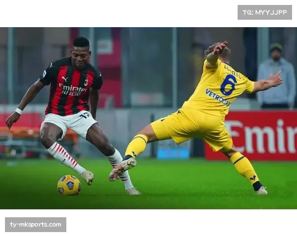 佛罗伦萨主场战卡利亚里，曼德拉戈拉成进攻核心