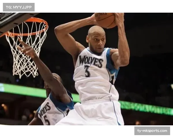 前总冠军中锋博古特加入某队担任兼职顾问,专注指导内线防守选位与沟通战术 前总冠军中锋博古特加入某队担任兼职顾问,专注指导内线防守选位与沟通战术